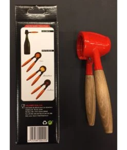CASCANUECES ROJO ILSA 455 -Bazar Casa Sole cascanueces rojo ilsa 455 3