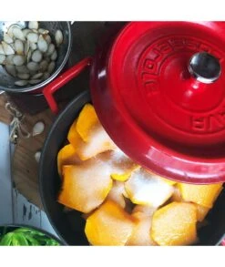 CAZUELA HIERRO FUNDIDO LAVA 20CM ROJO -Bazar Casa Sole cazuela hierro fundido lava 20cm rojo 3