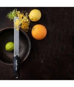 RALLADOR MICROPLANE PREMIUM BLACK ZESTER -Bazar Casa Sole rallador microplane premium black zester 2